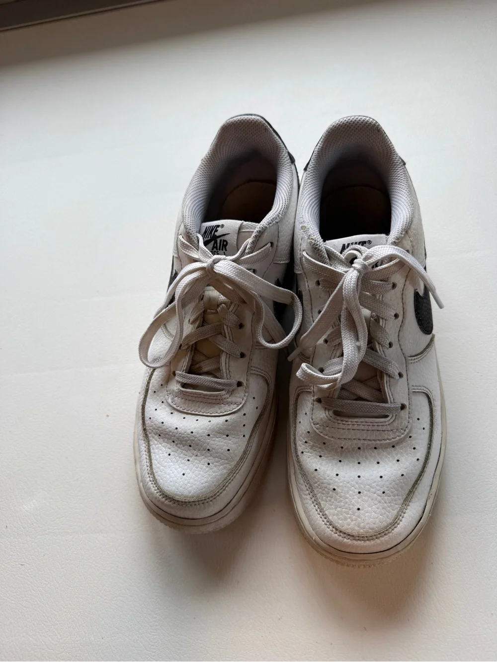 Nike Air Force 1 Low White Black Swoosh Size 6.5Y/ Women’s 8